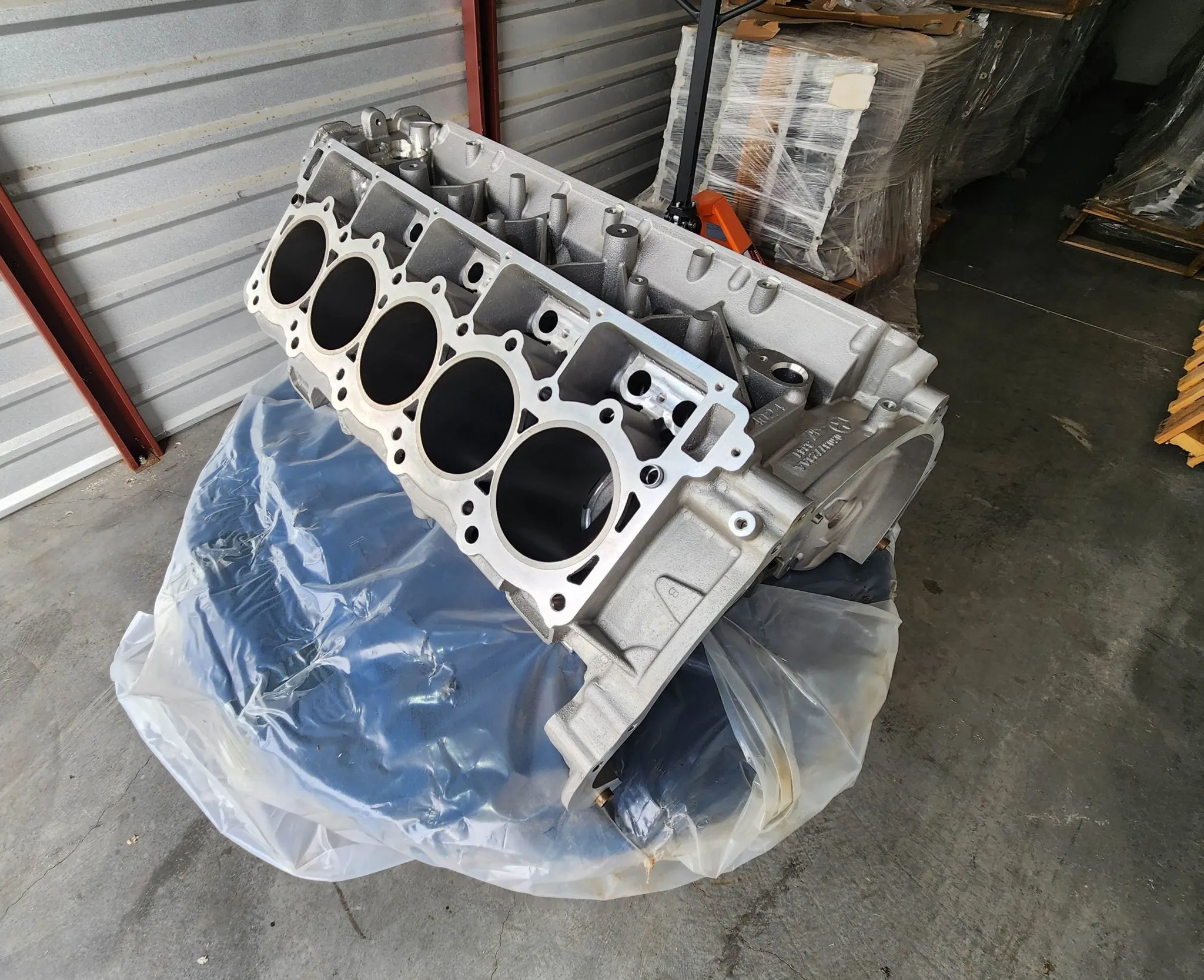 Dodge Viper 8.4L V10 Engine Block - Image 13