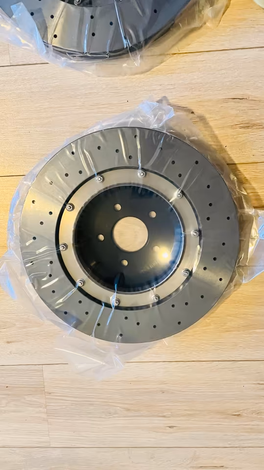 Nissan GT-R R35 GTR Carbon Ceramic Brake Discs 390+380mm - Image 4