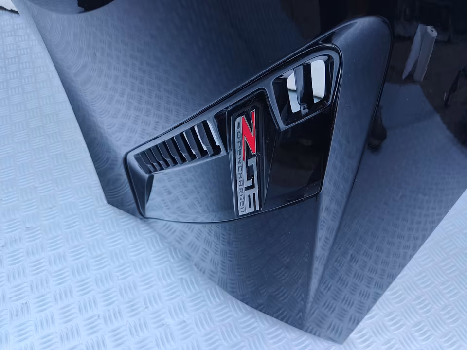 Chevrolet Corvette C7 Z06 Chevrolet Camaro ZL1 - Image 9