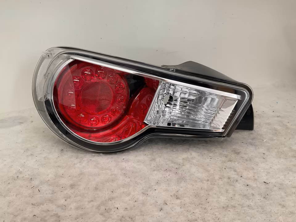 TOYOTA GT86 Subaru BRZ ORIGINAL Taillight SU003-05809 - Image 6