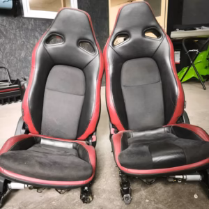 Nissan GT-R R35 seats