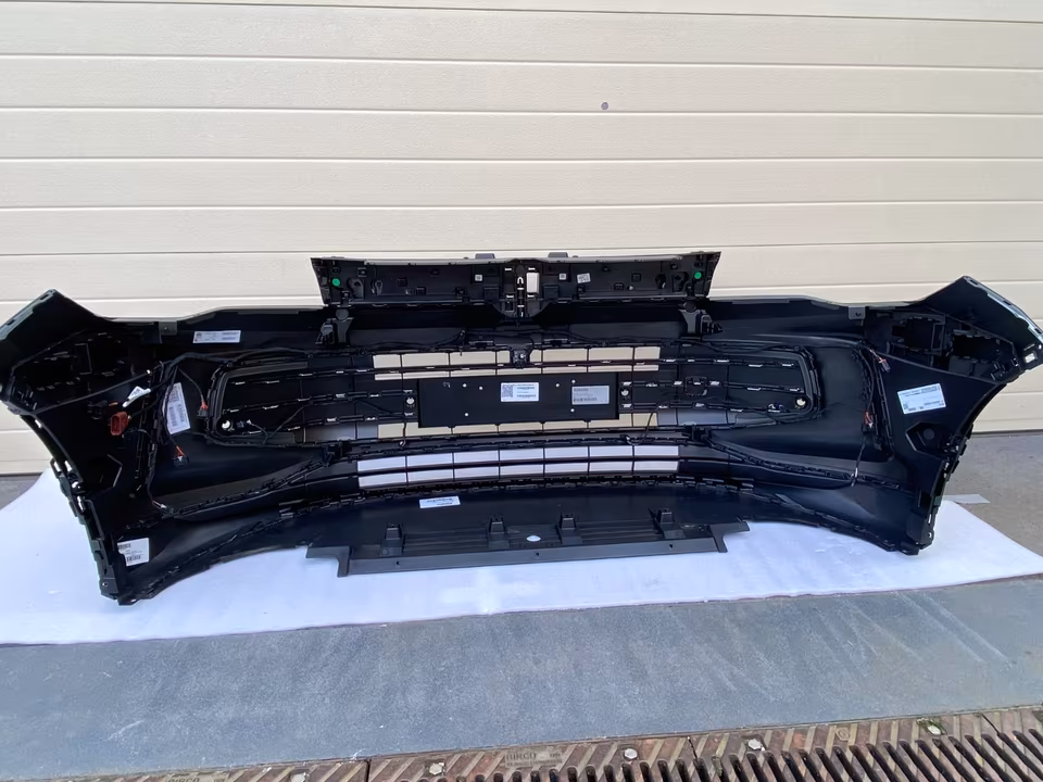 VW Tiguan III 571 Front Bumper LA6H 571807221 - Image 8