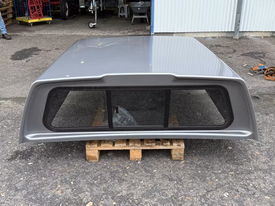 LEER 100XL Hardtop for Dodge RAM Gen 5 Crew Cab (5.7 ft Bed) SLBR - Image 2