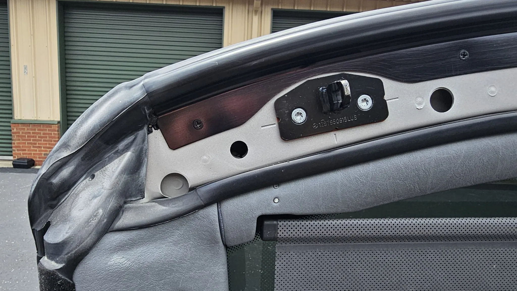 Mercedes-Benz Panoramic Hardtop for R129 SL - Image 4