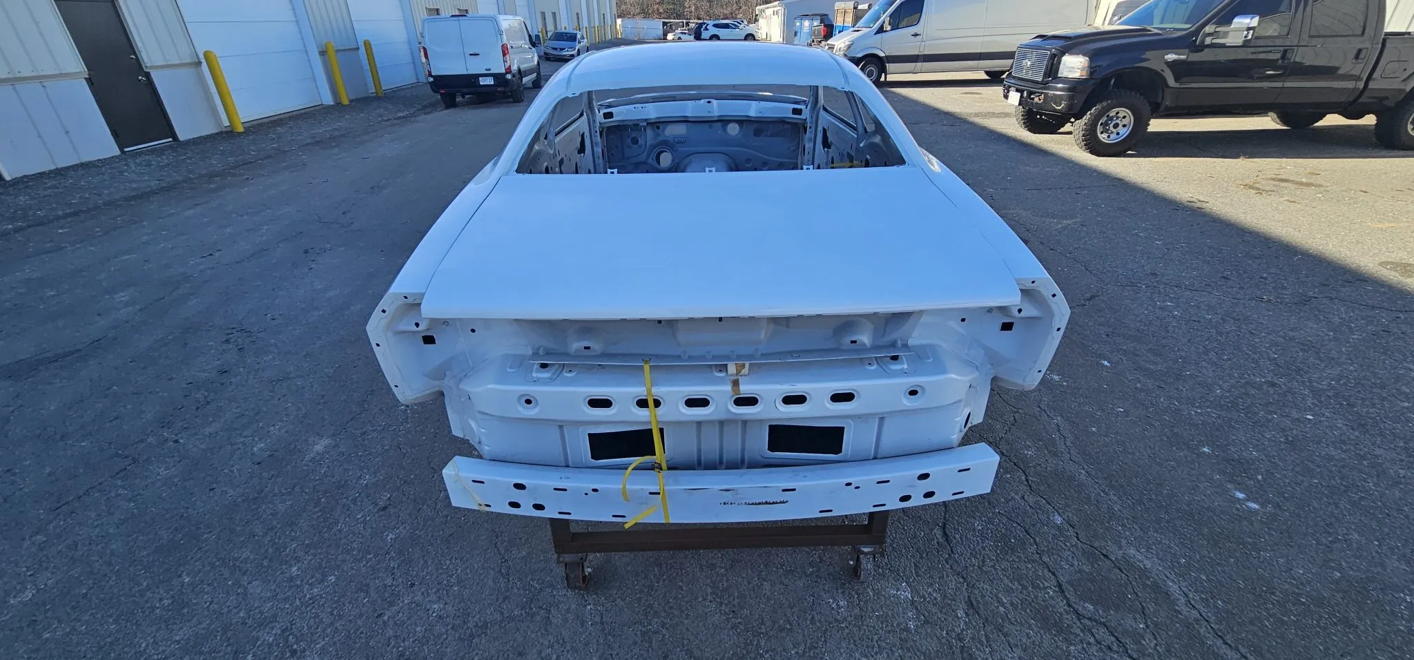 2009 Dodge Challenger Body Shell - Image 4