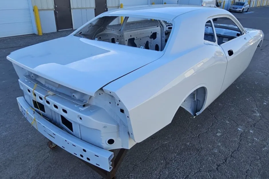 2009 Dodge Challenger Body Shell - Image 16