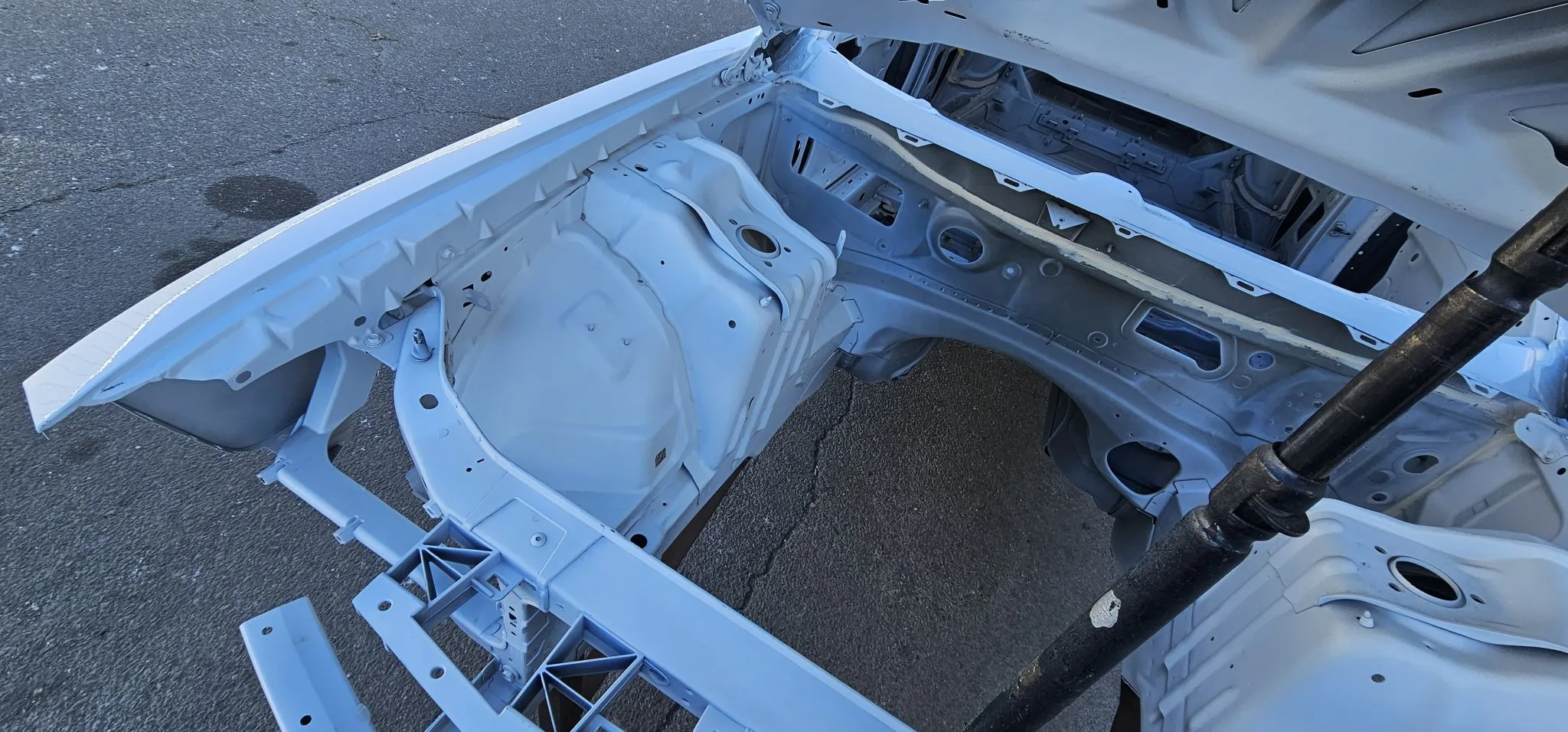 2009 Dodge Challenger Body Shell - Image 21