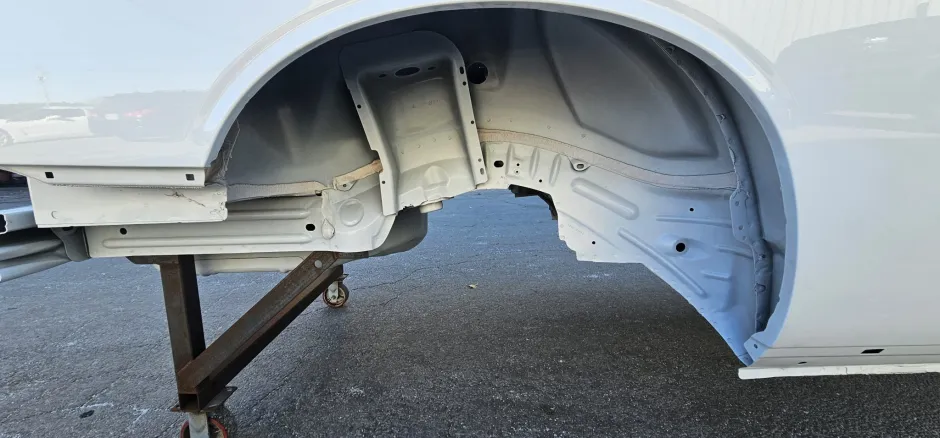 2009 Dodge Challenger Body Shell - Image 15