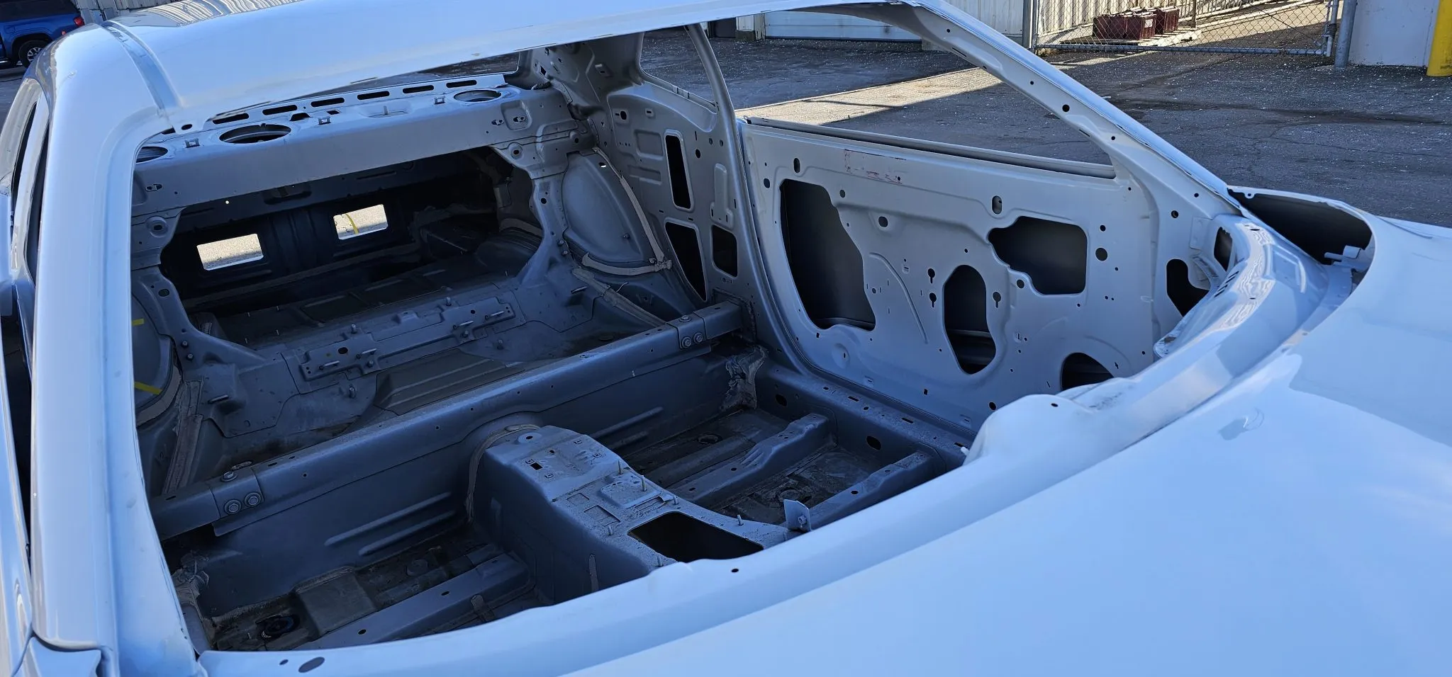 2009 Dodge Challenger Body Shell - Image 19