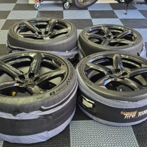 20×10″ and 21×13″ Carbon-Fiber Wheels for C8 Chevrolet Corvette Z06