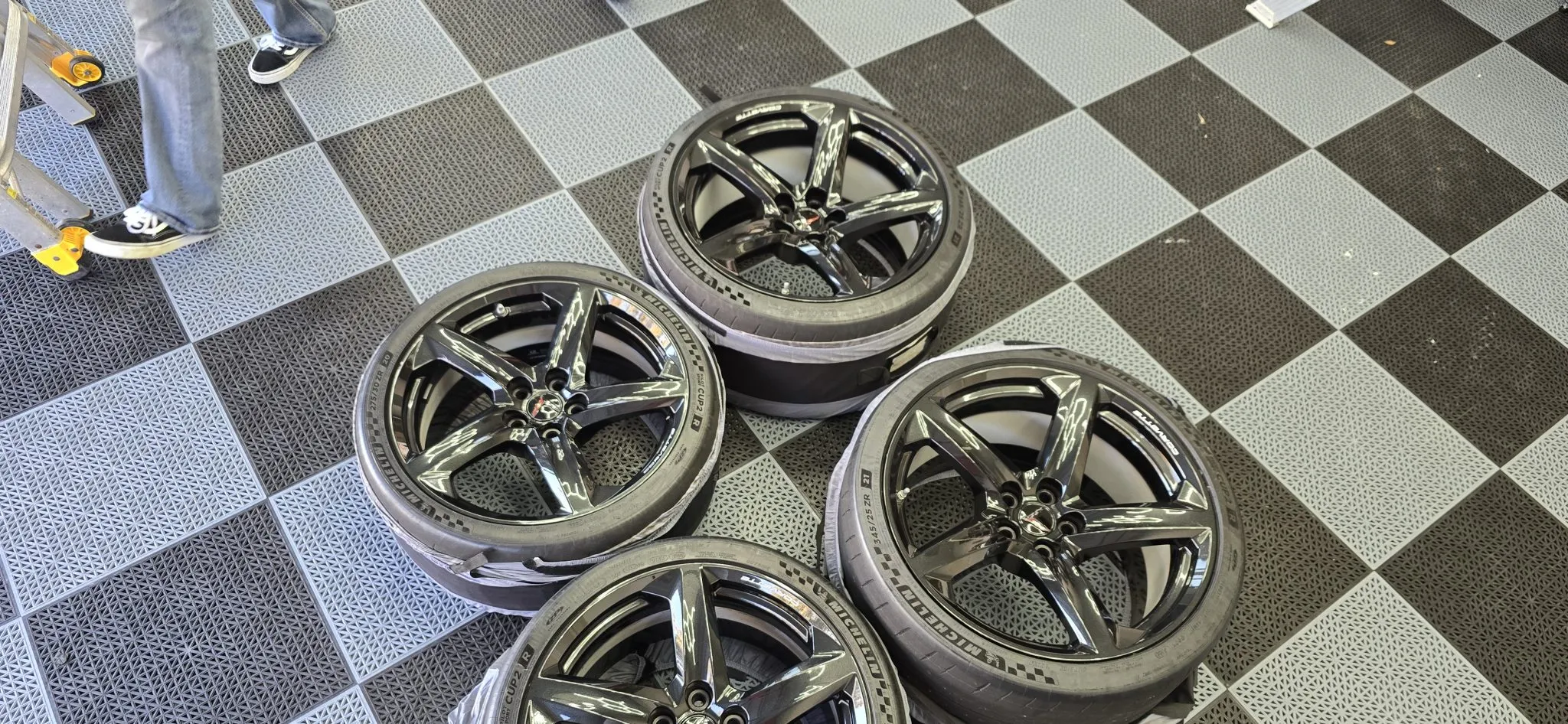 20×10″ and 21×13″ Carbon-Fiber Wheels for C8 Chevrolet Corvette Z06 - Image 14