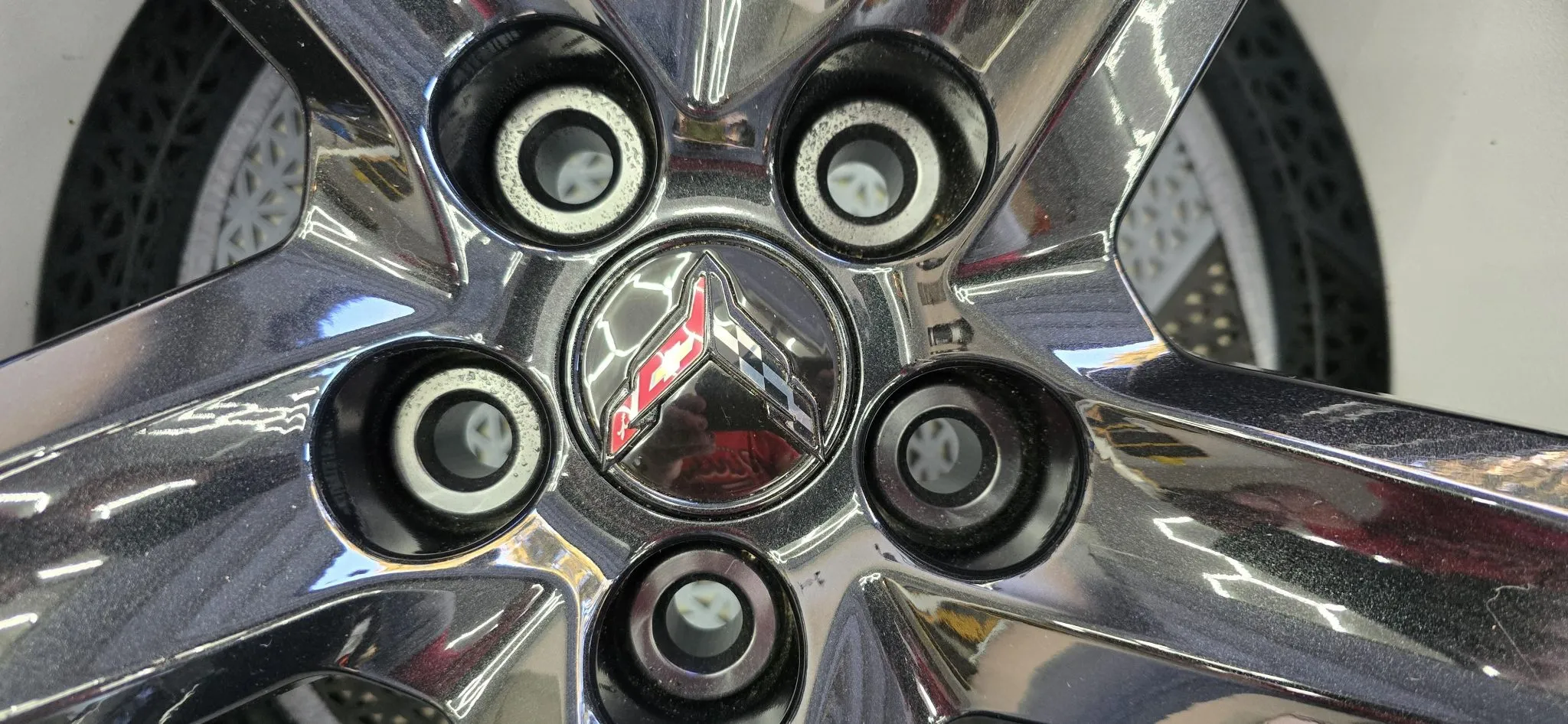 20×10″ and 21×13″ Carbon-Fiber Wheels for C8 Chevrolet Corvette Z06 - Image 3