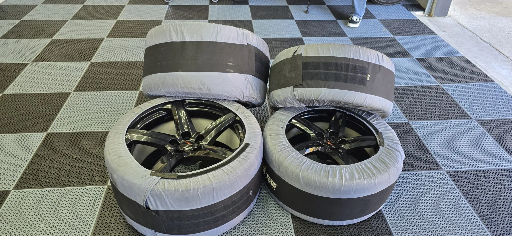 20×10″ and 21×13″ Carbon-Fiber Wheels for C8 Chevrolet Corvette Z06 - Image 10