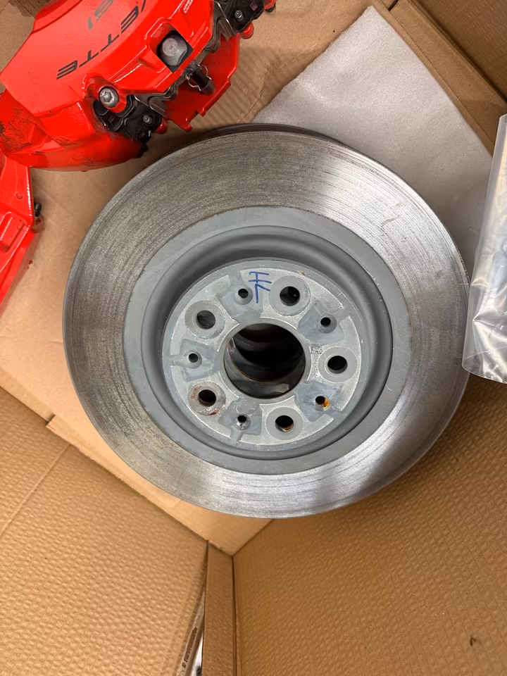 Chevrolet Corvette C8 – Original Z51 Brake System – OEM – New - Image 3