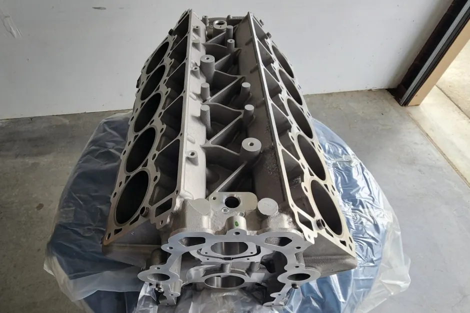 Dodge Viper 8.4L V10 Engine Block - Image 4