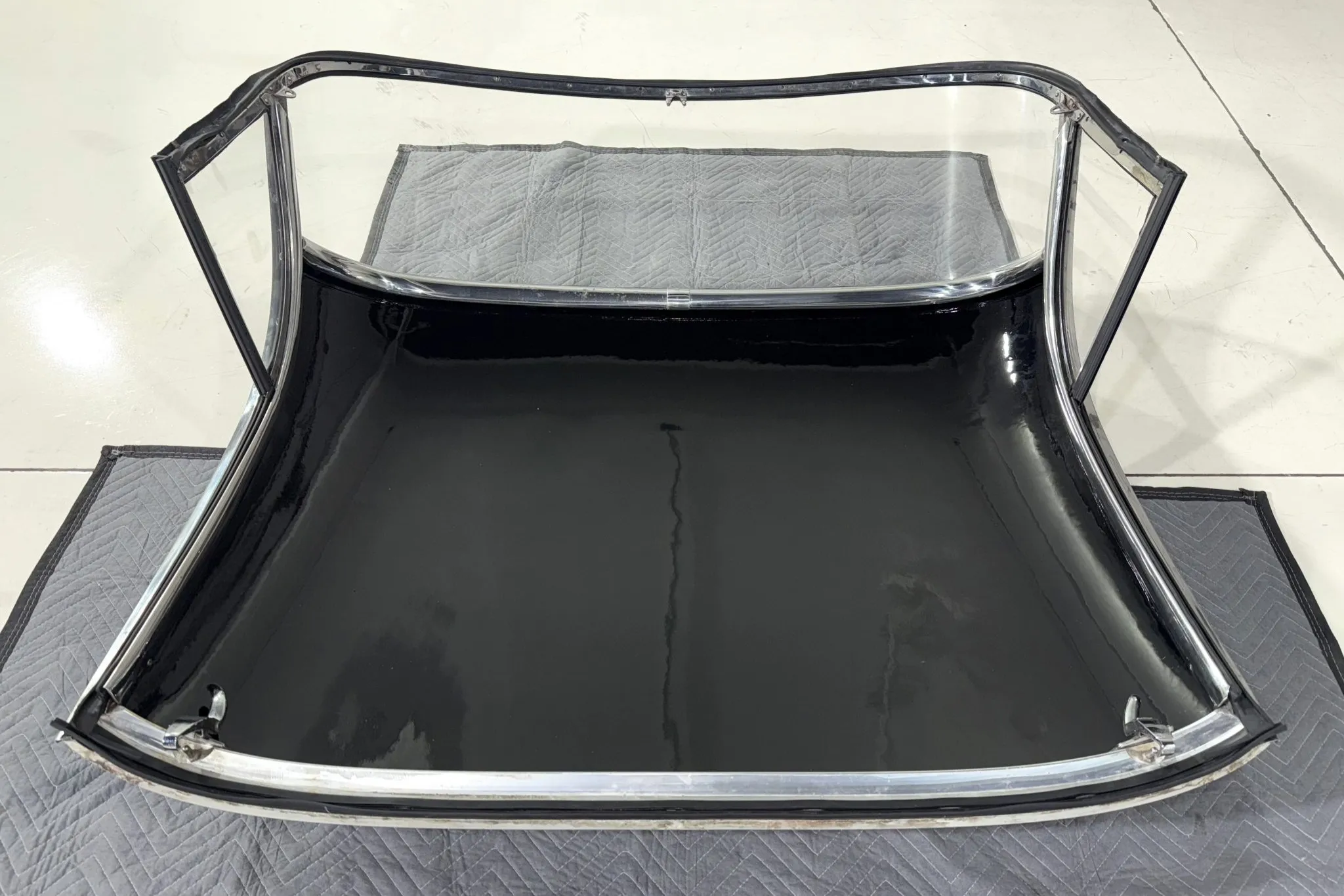 Chevrolet C1 Corvette Removable Hardtop - Image 13