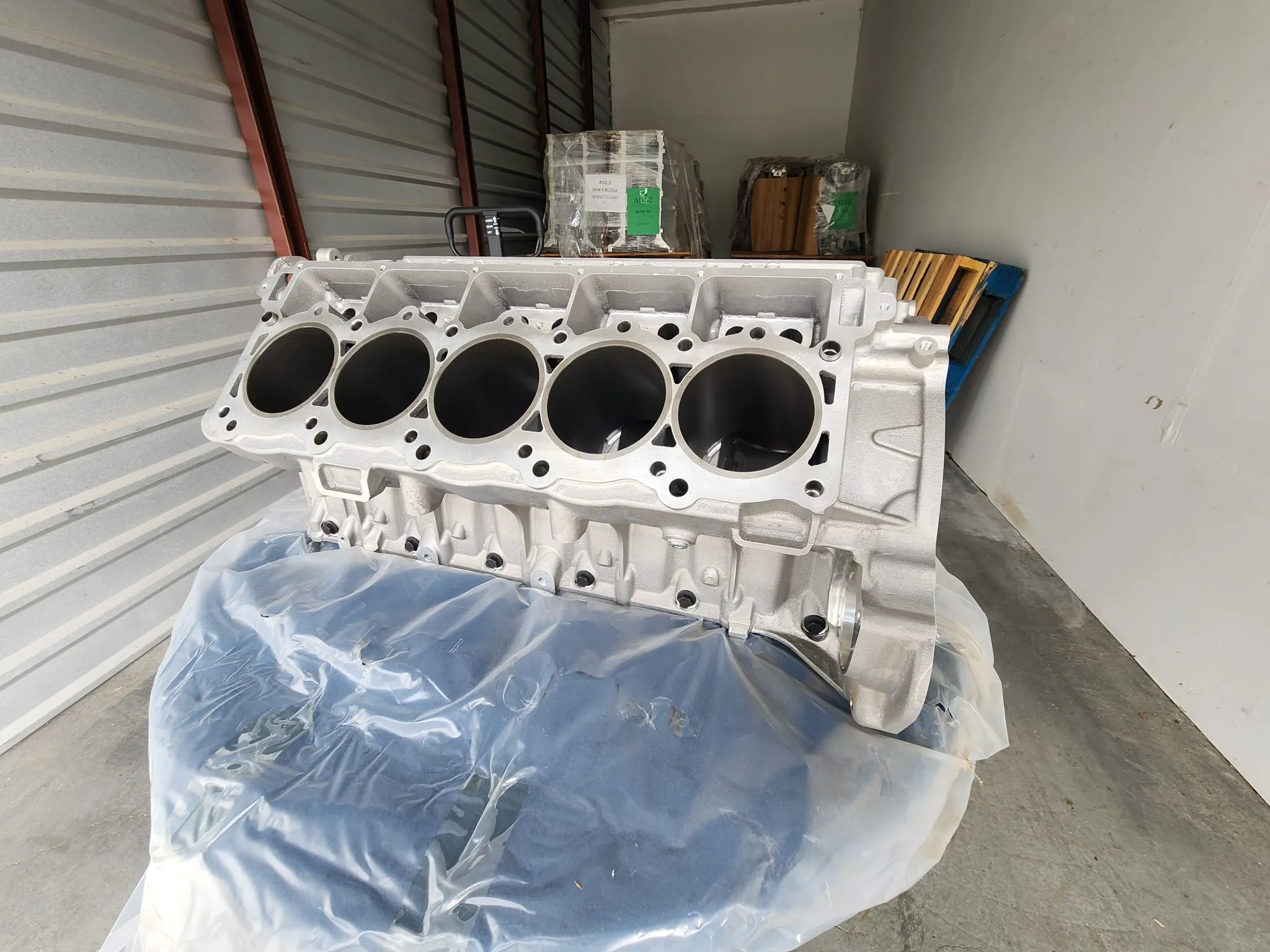 Dodge Viper 8.4L V10 Engine Block - Image 15