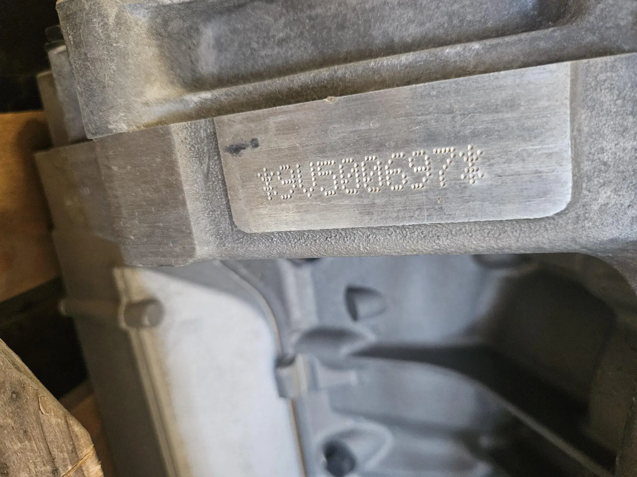 Dodge Viper SRT-10 8.4L V10 Engine & 6-Speed Transmission - Image 2