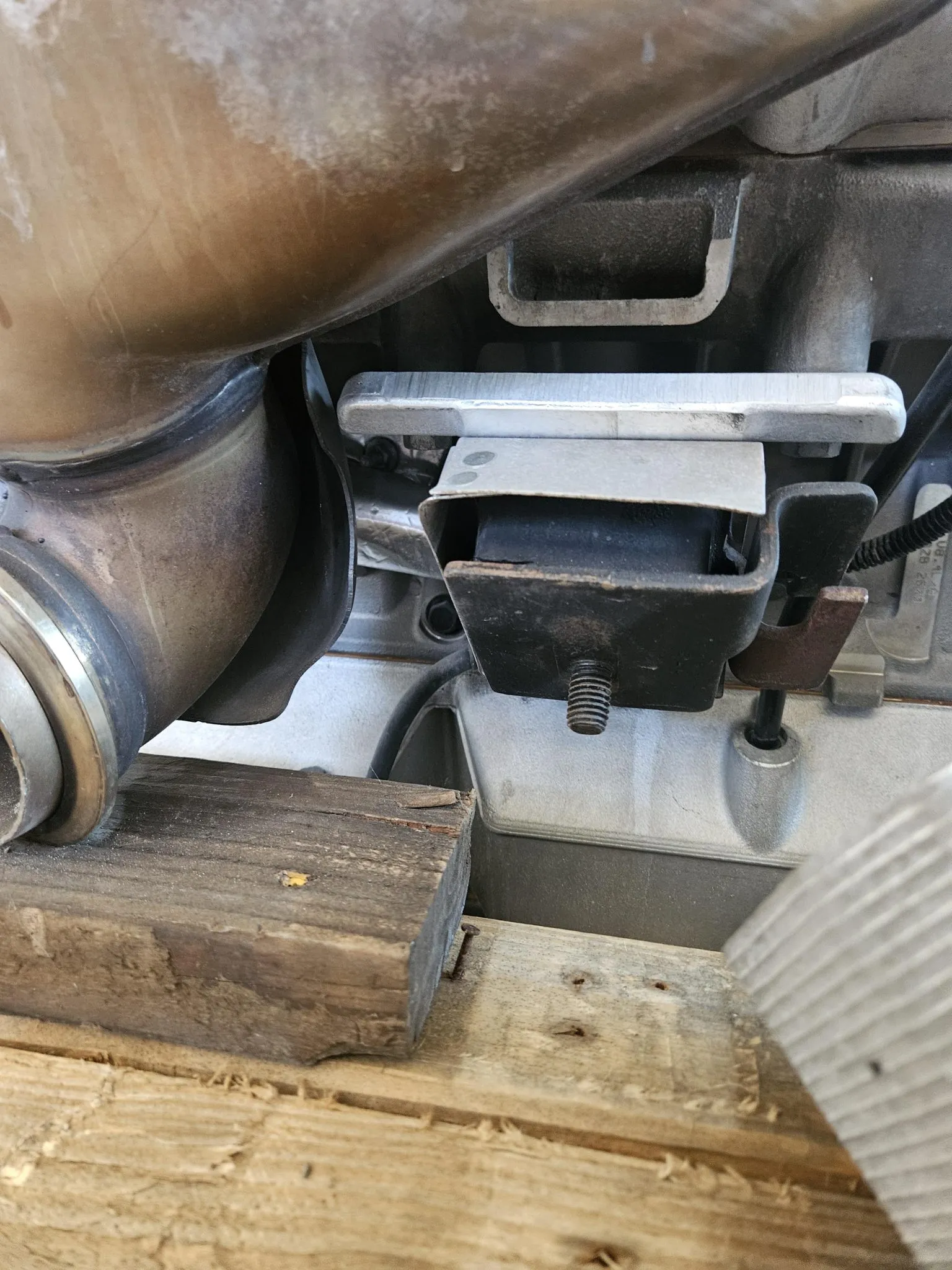 Dodge Viper SRT-10 8.4L V10 Engine & 6-Speed Transmission - Image 4