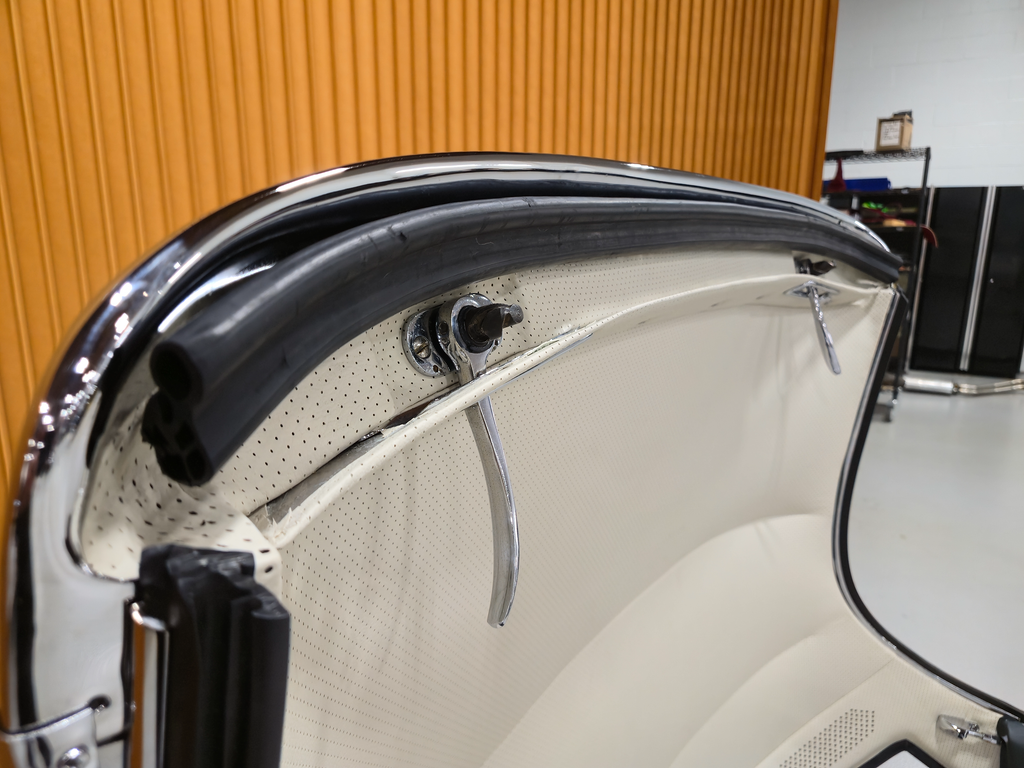 Mercedes-Benz 300SL Roadster Removable Hardtop - Image 31