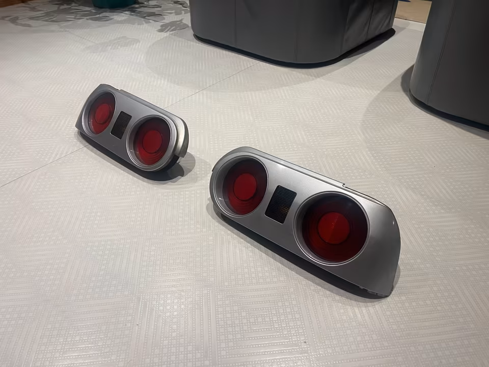 Nissan Skyline R32 GT-R GTST taillights