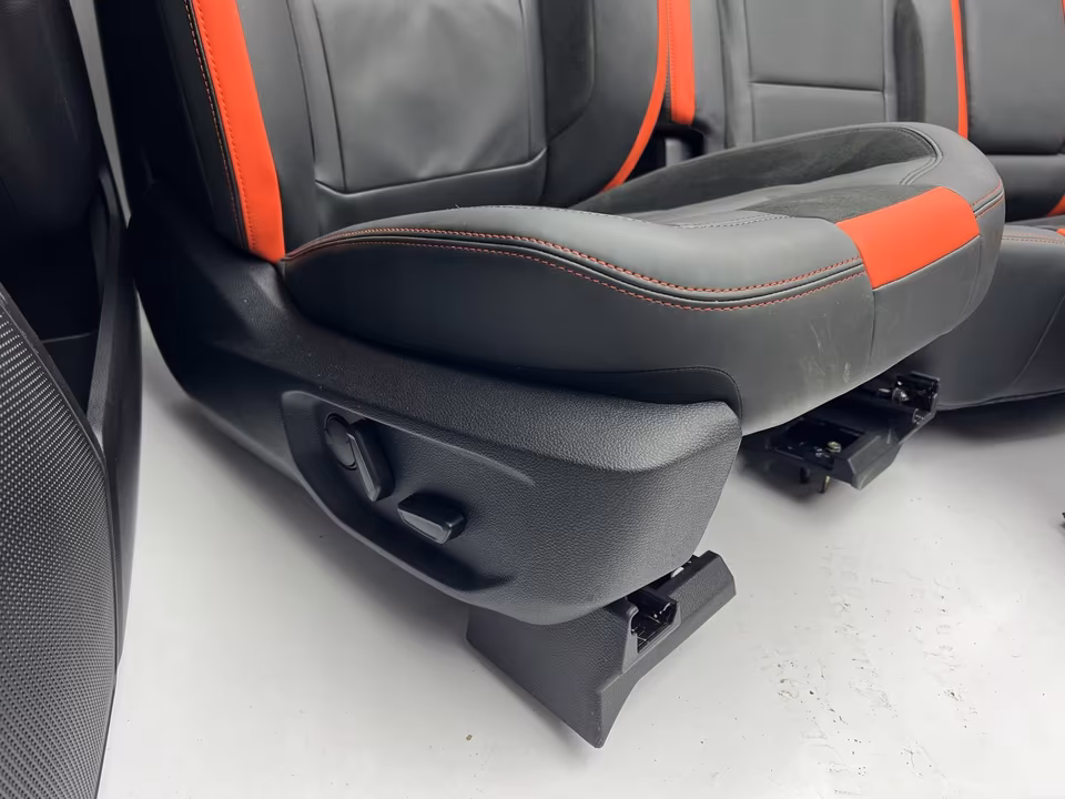 Ford Ranger VI Raptor Interior Seats Door Panels - Image 9