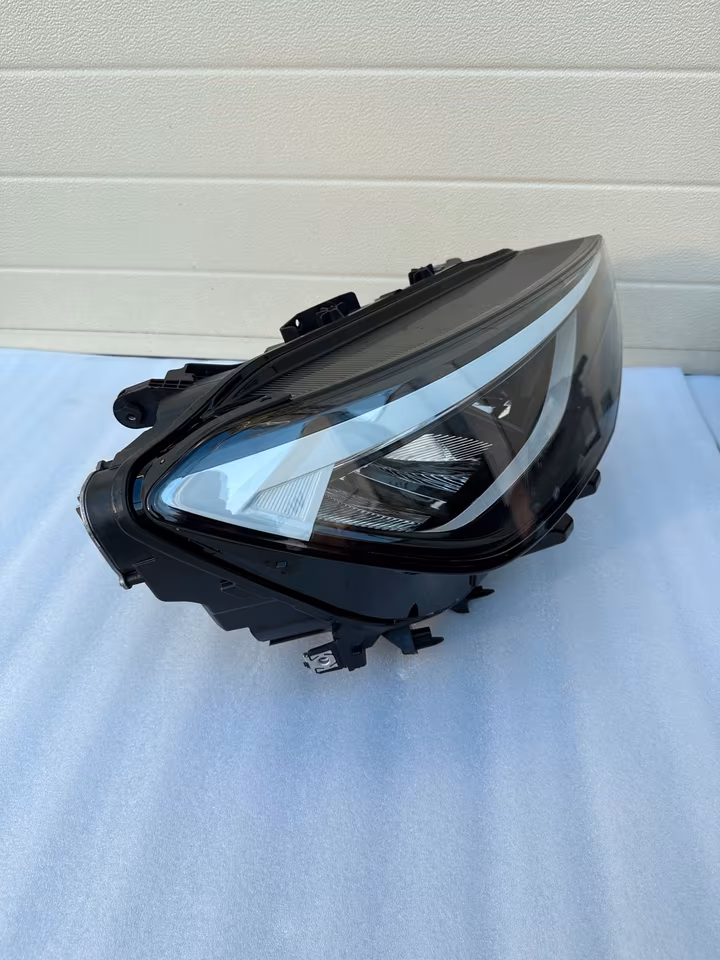 VW ID4 Headlights Left Right 11B941005B 11B941006B - Image 14