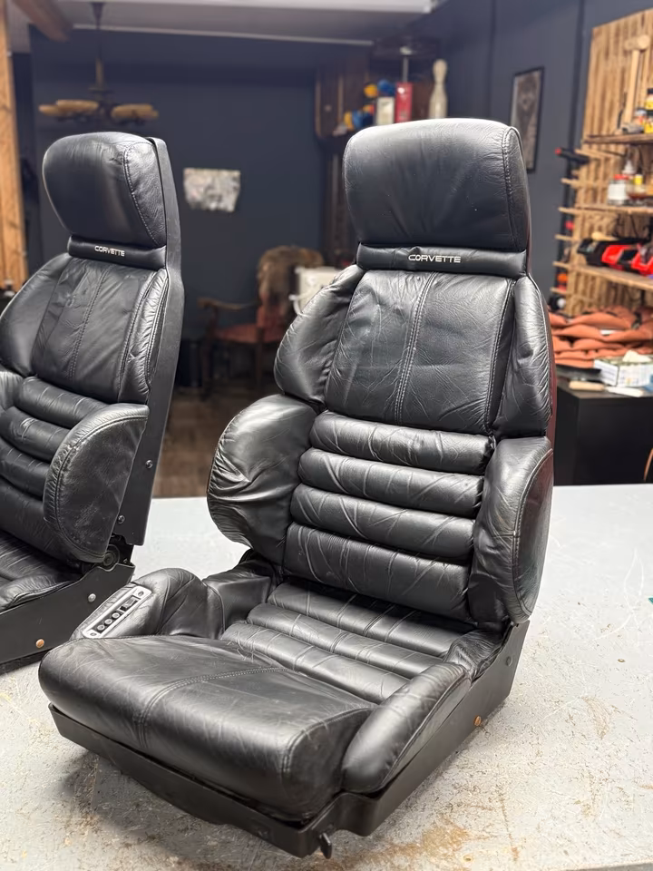Corvette C4 ZR1 original leather seats - Image 2