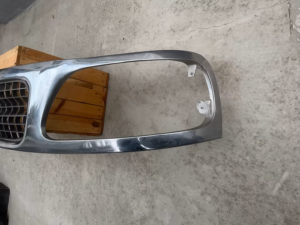Chrome grille for Ford Expedition, Ford F150 front panel - Image 3