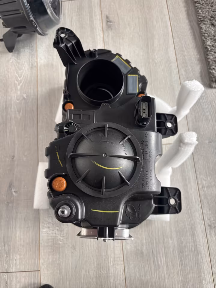 Dodge Challenger Xenon Headlights, Original Mopar Bumper, TOP - Image 5