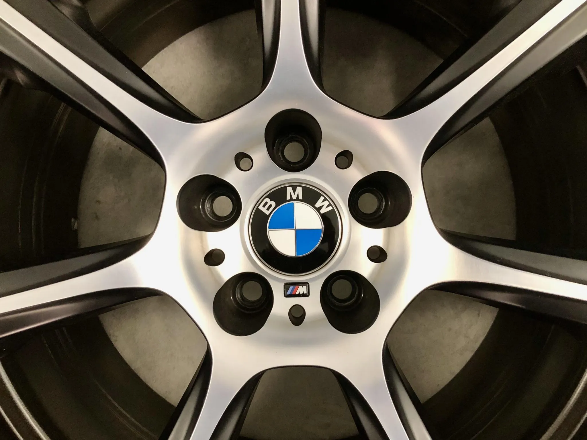 19×9.5″ and 20×10.5″ BMW M4 GTS Style 681M Carbon Compound Wheels - Image 11