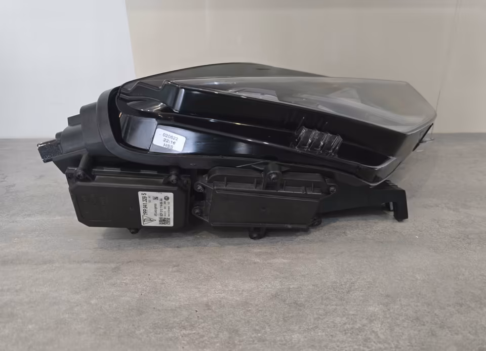 Lamborghini Huracan Right Headlight Full LED 4T0941004G - Image 5