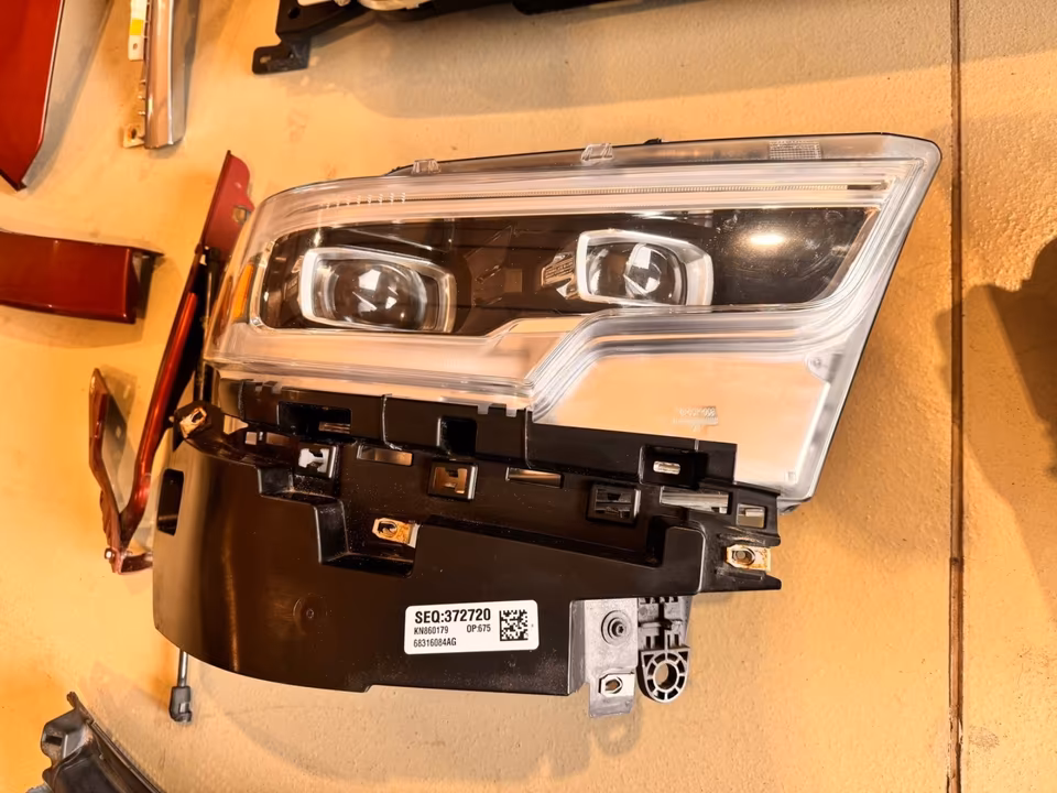 DODGE RAM 5 LIMITED HEADLIGHTS RADIATOR CARRIER HOOD FENDERS - Image 10