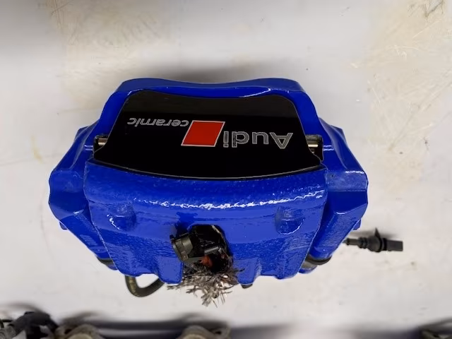 Ceramic brake system Audi RS6 C8 4.0i V8 built in 2021 with 18,700km - Image 6