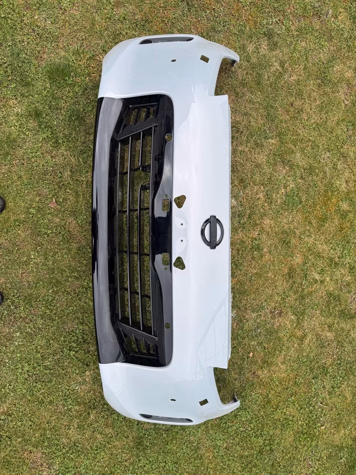 Nissan 370z bumper - Image 2
