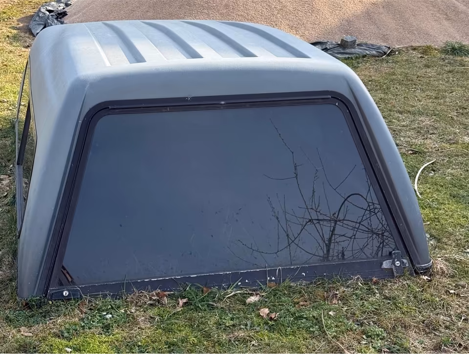 Hardtop Ford Ranger - Image 4