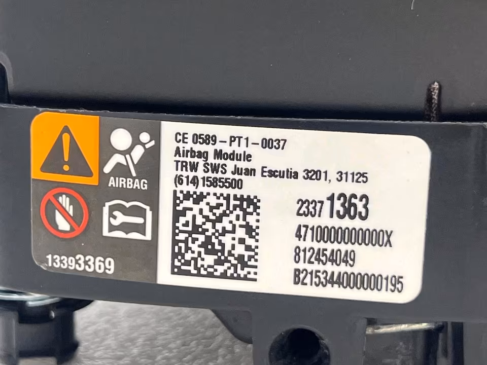 CORVETTE C7 Z06 EDITION 65 CARBON LED STEERING WHEEL ORIGINAL - Image 2