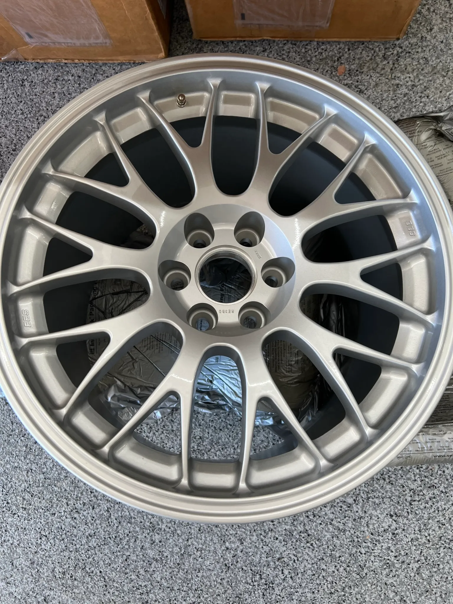 18×10″ and 18×13″ BBS Wheels for Dodge Viper - Image 15