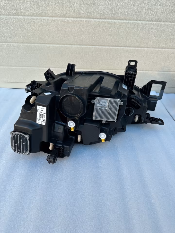 VW ID4 Headlights Left Right 11B941005B 11B941006B - Image 11