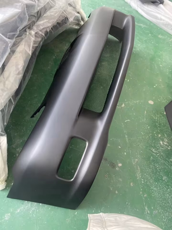 Corvette C6 ZR1 bumper - Image 2