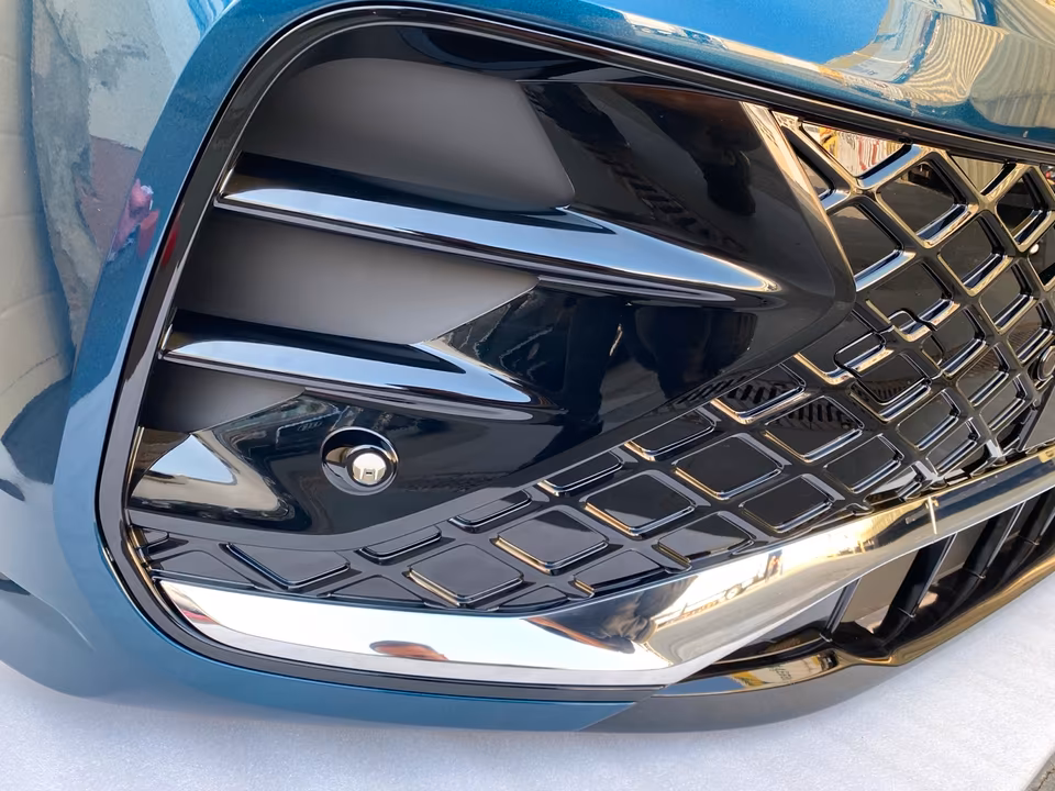 VW Tiguan 571 R-Line Front Bumper 6 PDC with Camera - Image 16