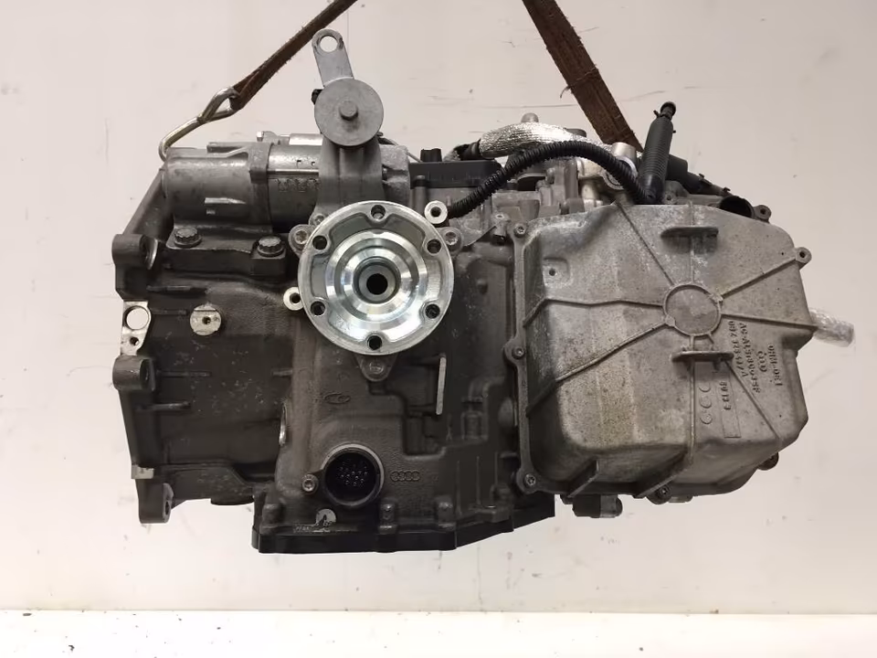 Audi R8 V10 7-speed DSG dual-clutch transmission PKL 0BZ300045G - Image 7