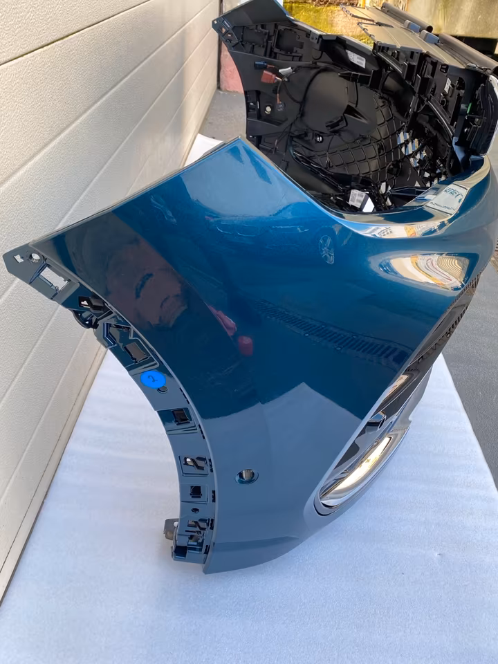 VW Tiguan 571 R-Line Front Bumper 6 PDC with Camera - Image 14