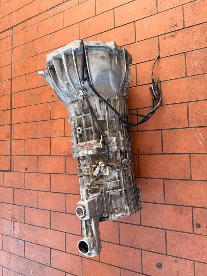 Toyota Hilux, year of manufacture 2019, gearbox, year of manufacture 2019 - Image 4