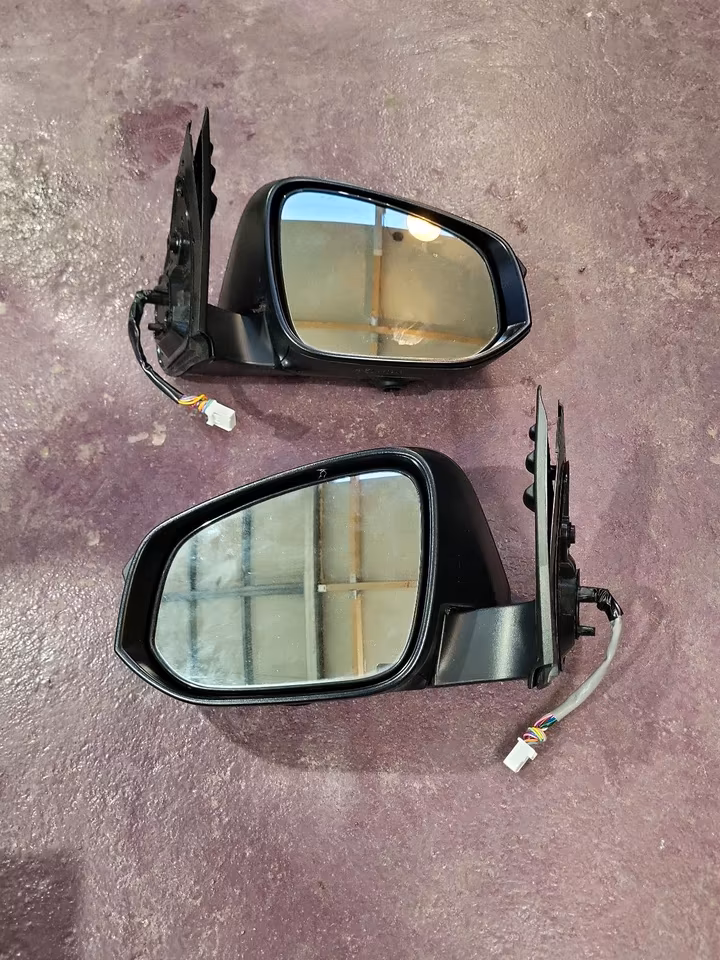 Toyota Hilux exterior mirrors, right and left, Invincible camera, electric.