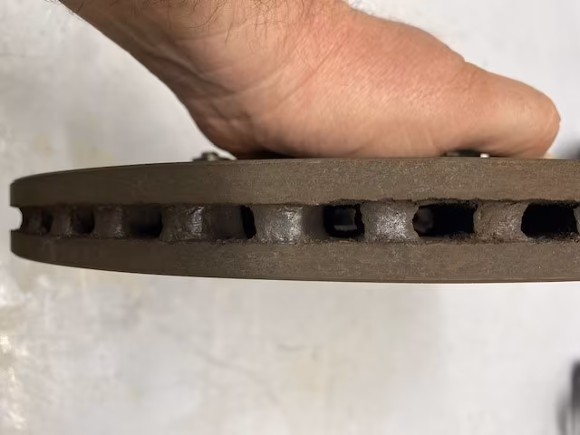 Ceramic brake system Audi RS6 C8 4.0i V8 built in 2021 with 18,700km - Image 19