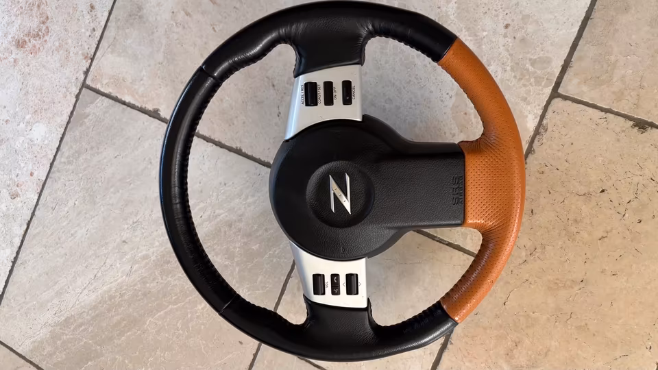 Nissan 350Z steering wheel