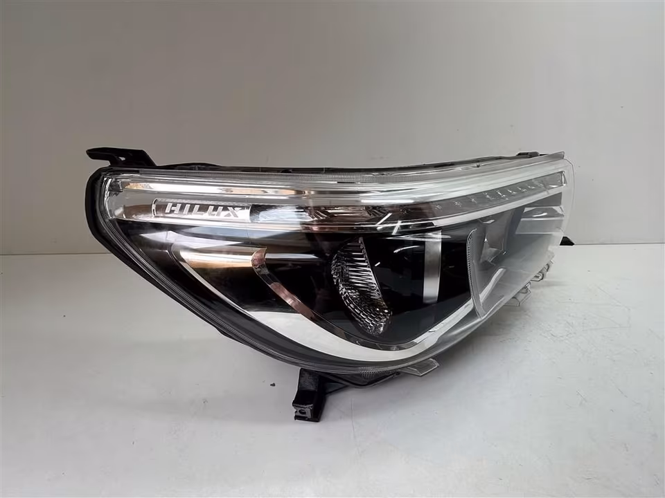 Headlight for Toyota Hilux 16-21r, full LED, right, top condition - Image 6