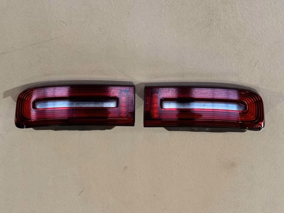 Mercedes G W463/W464 Rear Light Black L+R