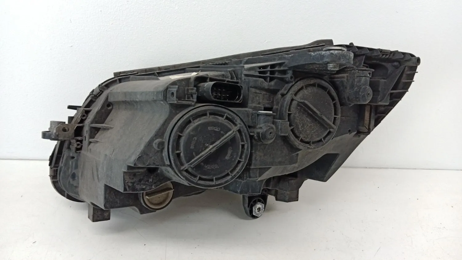 Mercedes W205 LED Headlight OEM - Image 4